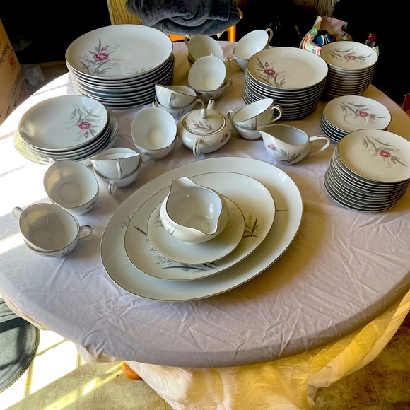 Windsor Rose Fine China Dining Windsor Rose By Fine China Of